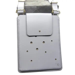 Pochette pour téléphone portable en cuir gris clair - Emmanuelle Olivier Maroquinerie