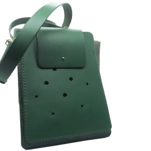 Pochette pour téléphone portable en cuir vert - Emmanuelle Olivier Maroquinerie