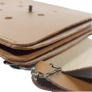 Pochette pour téléphone portable en cuir marron - Emmanuelle Olivier Maroquinerie