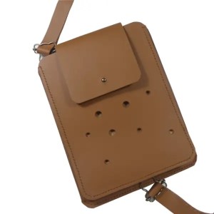 Pochette pour téléphone portable en cuir marron - Emmanuelle Olivier Maroquinerie