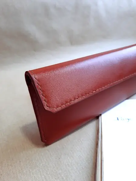 Trousse en cuir lisse marron Brique - Emmanuelle Olivier Maroquinerie