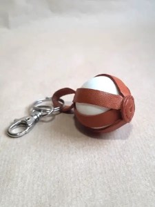 Porte Clés Balle de secours TT - Cuir - 6 couleurs - Emmanuelle Olivier Maroquinerie