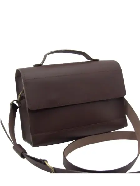 Sac femme cuir marron foncé – Modèle Le 6 pièces – Emmanuelle Olivier Maroquinerie