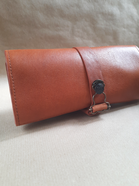 Marmotte en cuir marron cognac pour 3 montres - Cuir Français - Emmanuelle Olivier Maroquinerie